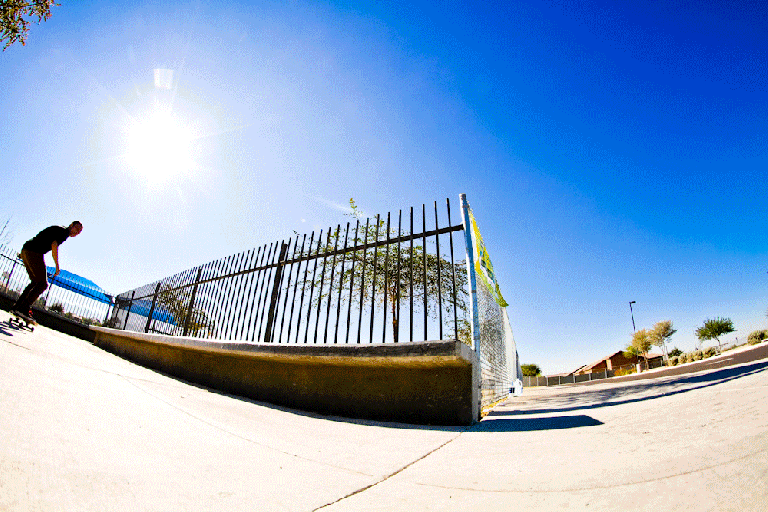 ScottyFakieNosegrind180Manual180