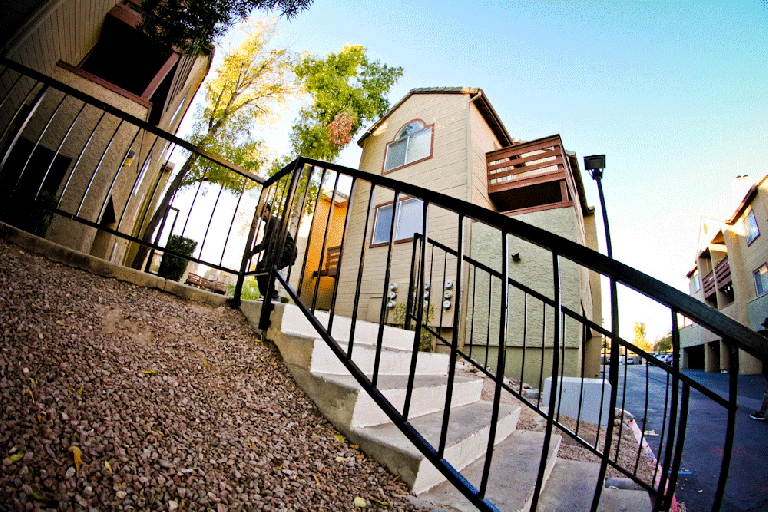 AuttieshDangerHalfCabBoardslideAptRail