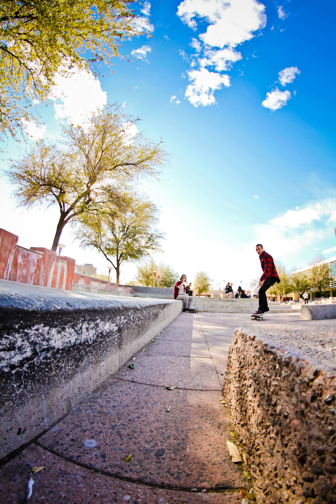 ScottyLairdFsTailslide270_AndyWissman