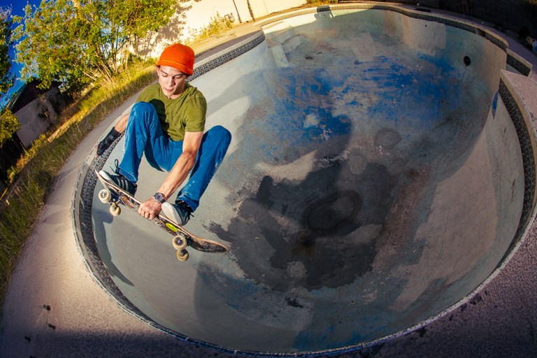 EthanRhoadsSlobAirPool_AndyWissman